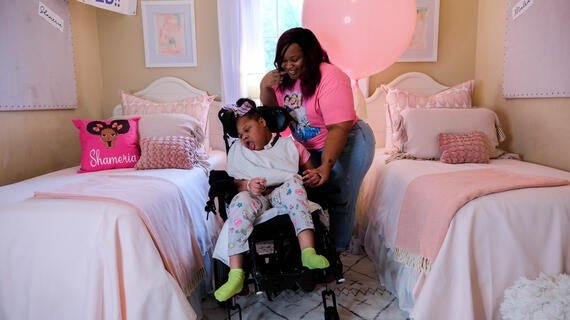 Shameria in her new bedroom 