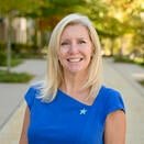 Lesli Creedon Headshot